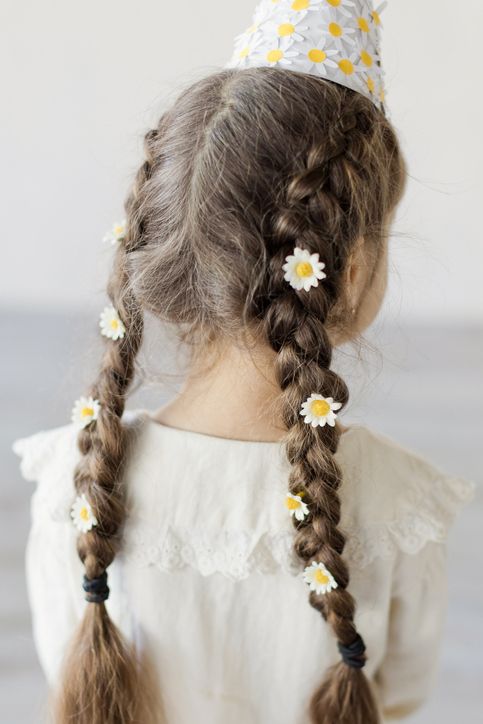 4 easy kid hairstyles your 5-year-old daughter will love for summer |  NewFolks